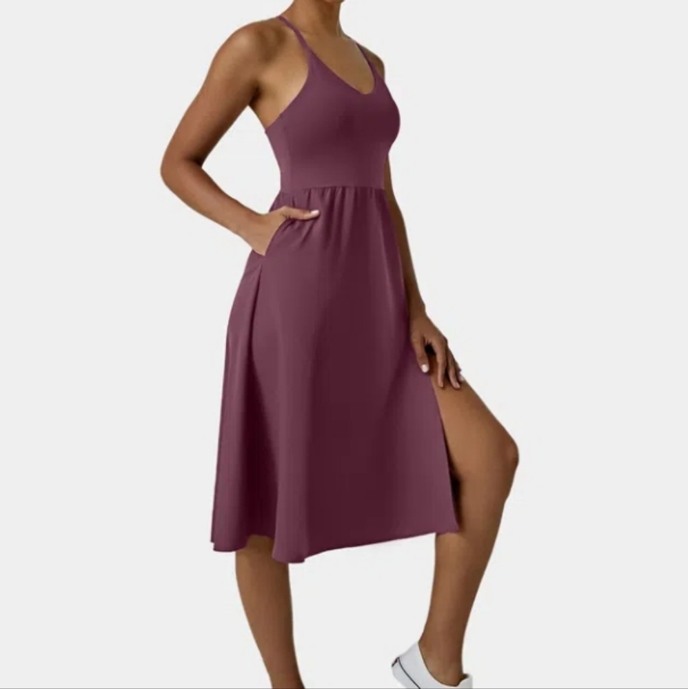 Halara Dress size L. POCKETS!